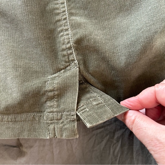 The North Face Nenana Corduroy Taupe Green Skirt. Size Large. - Picture 7 of 11